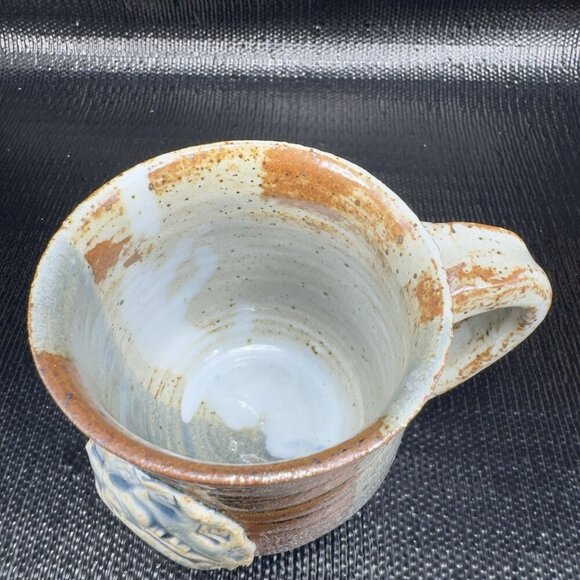 Hand Made Stoneware Pottery Coffee Mug Cup With 3D Crawfish Artist Signed VTG - Picture 5 of 13